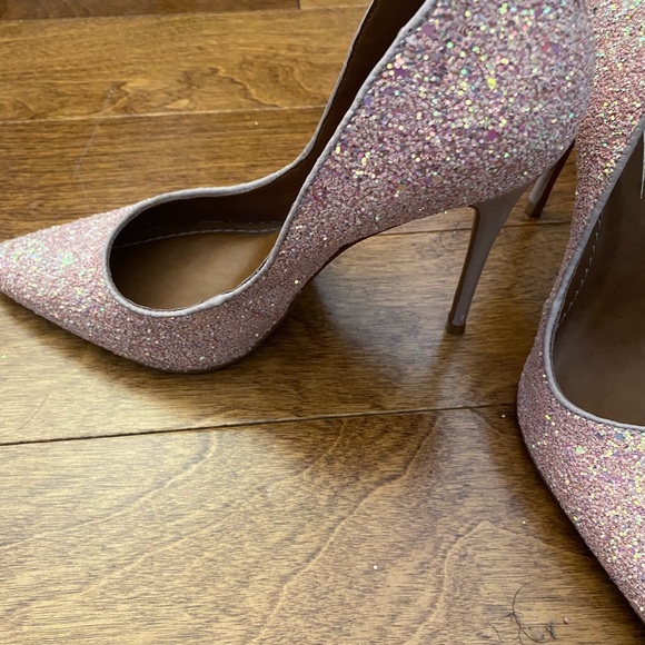 High heels - Picture 3 of 4